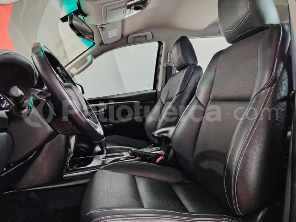 Foto 21 de Toyota Fortuner