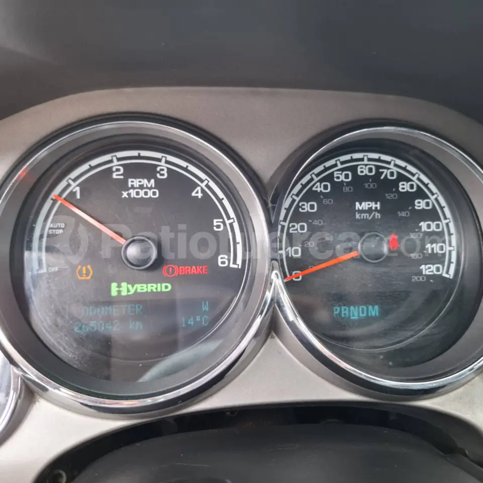 Foto 8 de Chevrolet Silverado Hibrido