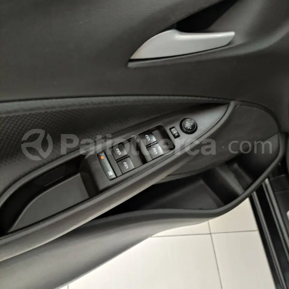 Foto 10 de Chevrolet ONIX LTZ TURBO