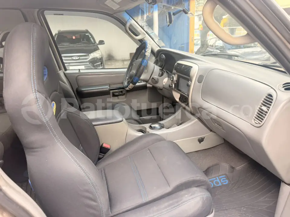 Foto 4 de Ford Sport Track