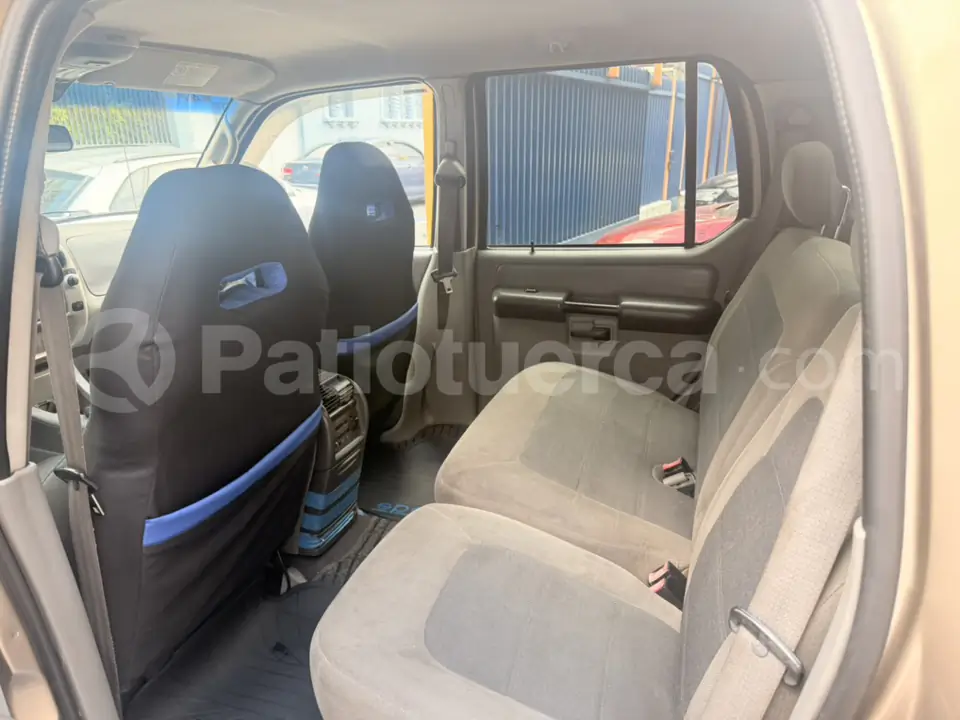 Foto 10 de Ford Sport Track