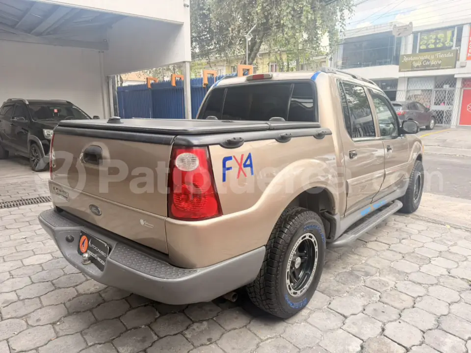 Foto 6 de Ford Sport Track