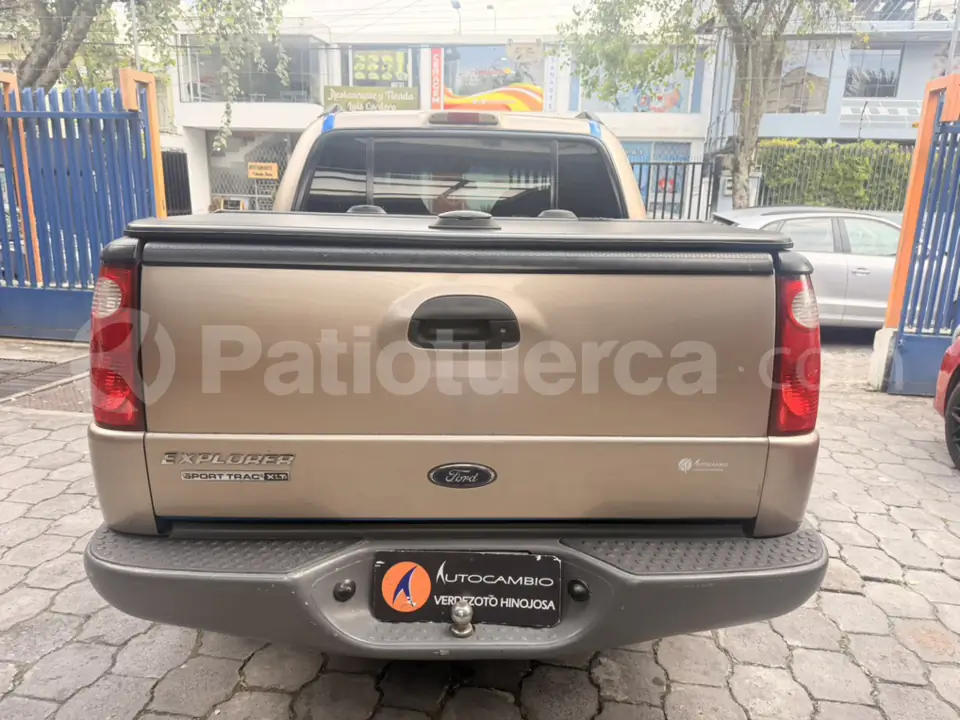 Foto 7 de Ford Sport Track