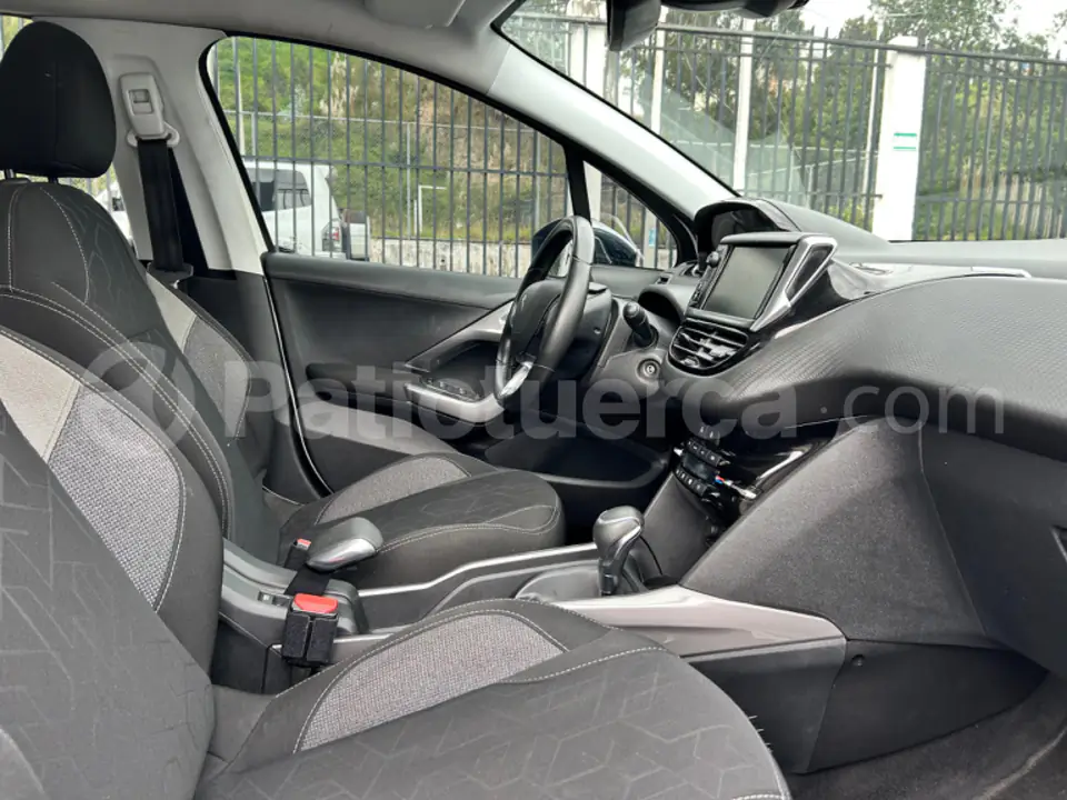 Foto 10 de Peugeot 2008