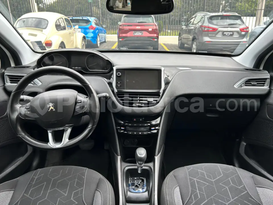Foto 12 de Peugeot 2008
