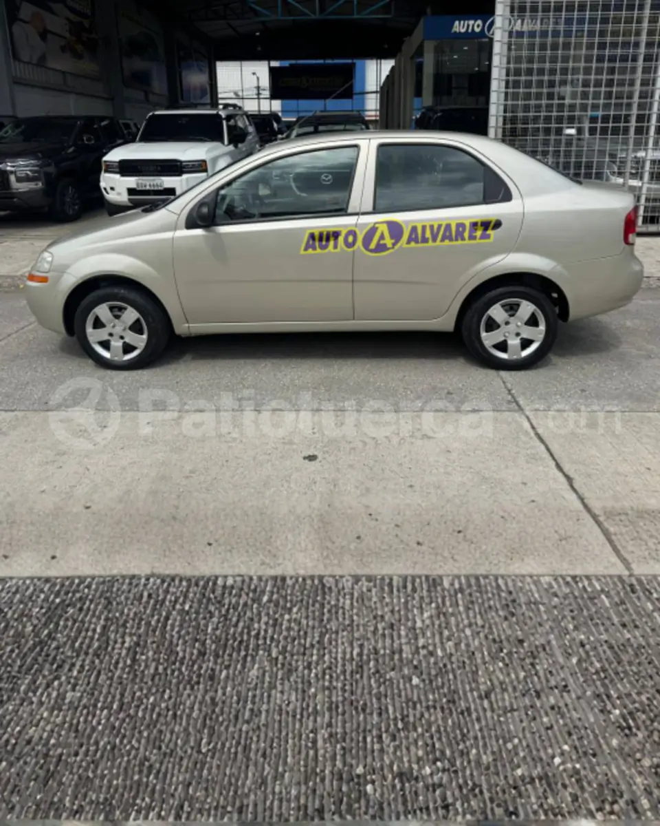 Foto 3 de Chevrolet Aveo Family