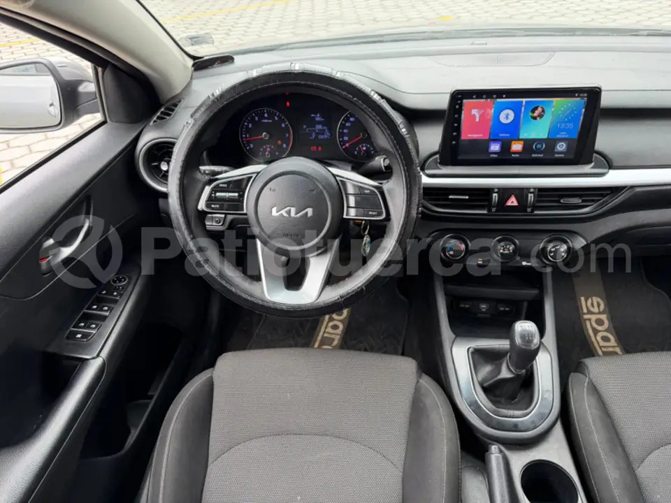 Foto 8 de Kia Cerato