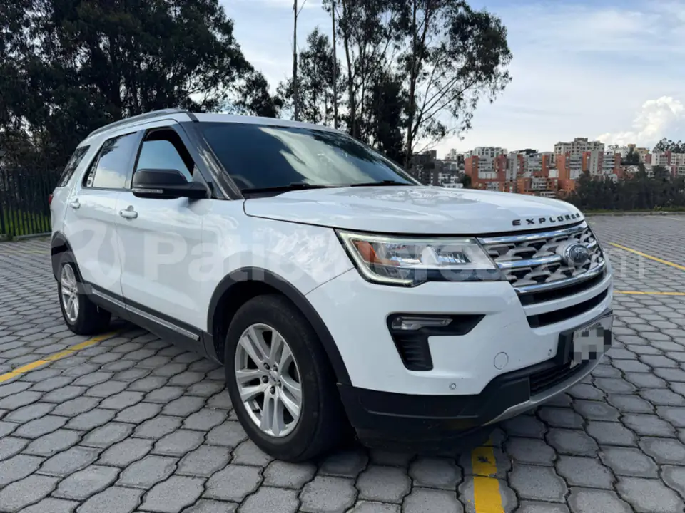 Foto 1 de Ford Explorer XLT