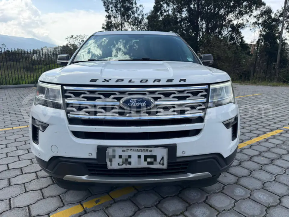 Foto 2 de Ford Explorer XLT