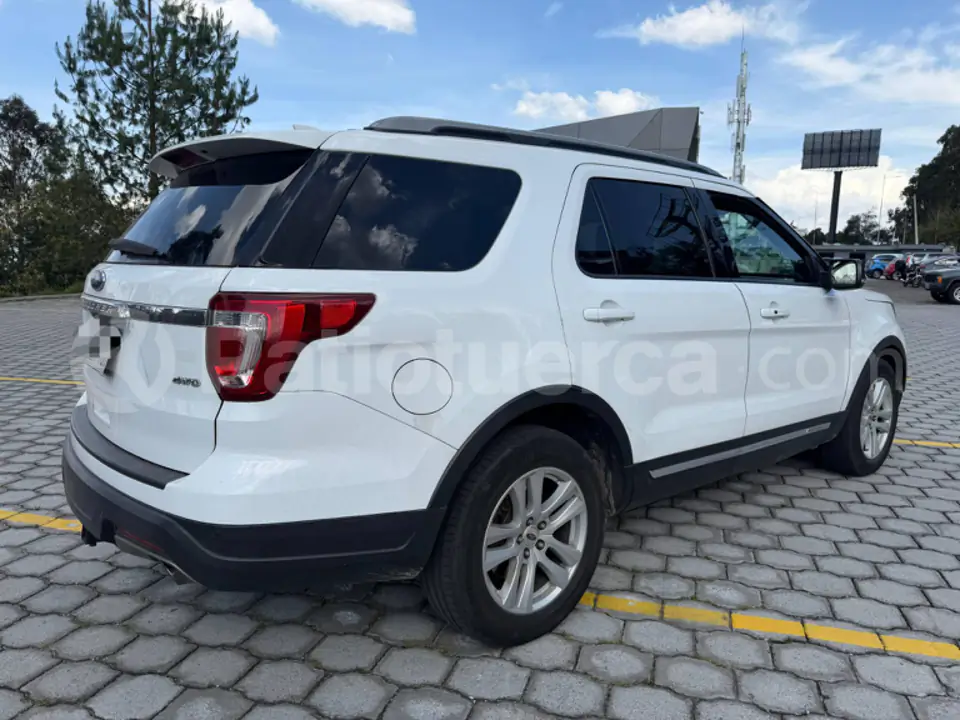 Foto 5 de Ford Explorer XLT