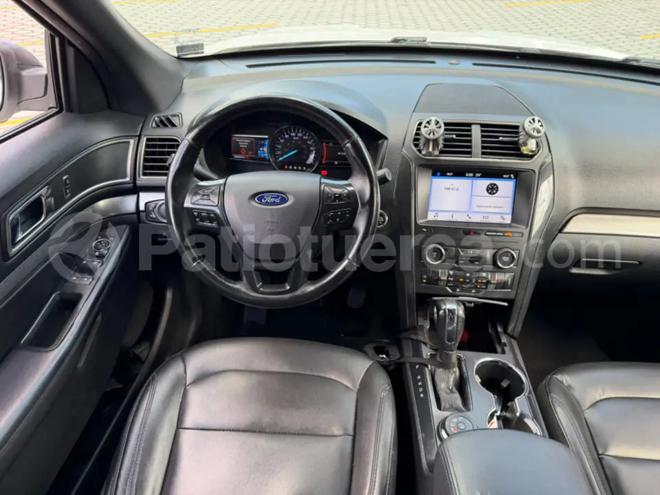 Foto 9 de Ford Explorer XLT