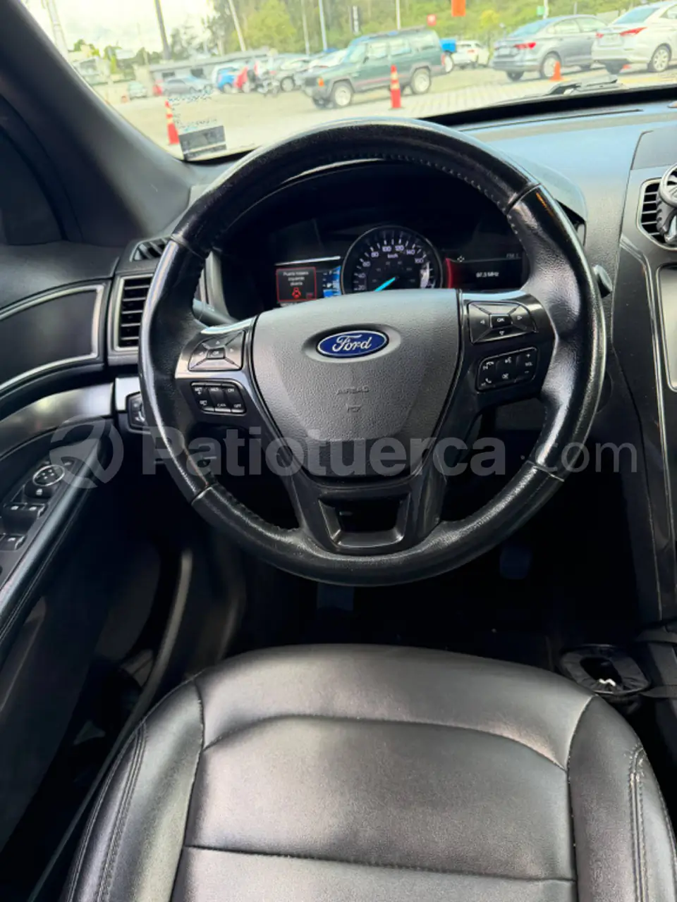 Foto 17 de Ford Explorer XLT