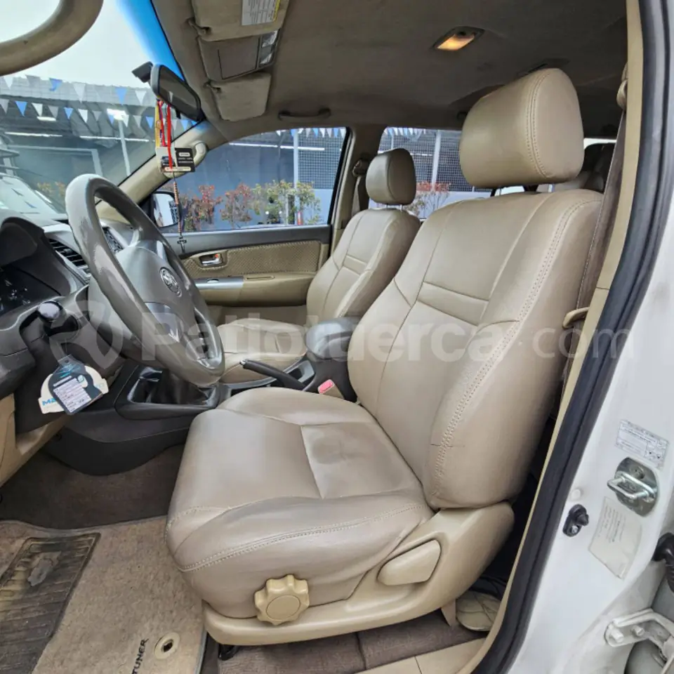 Foto 16 de Toyota Fortuner