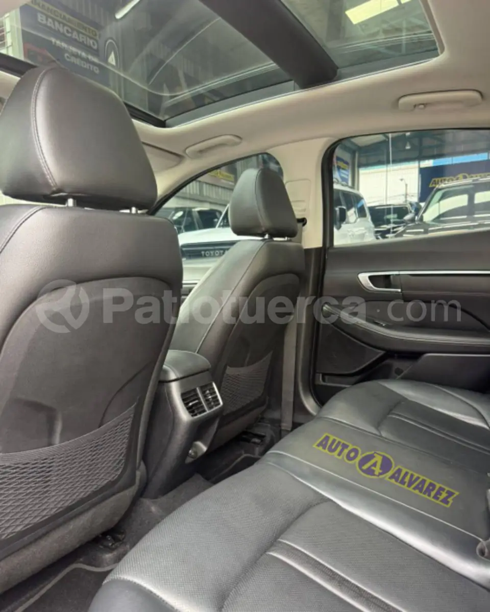 Foto 8 de Hyundai Sonata Hybrid