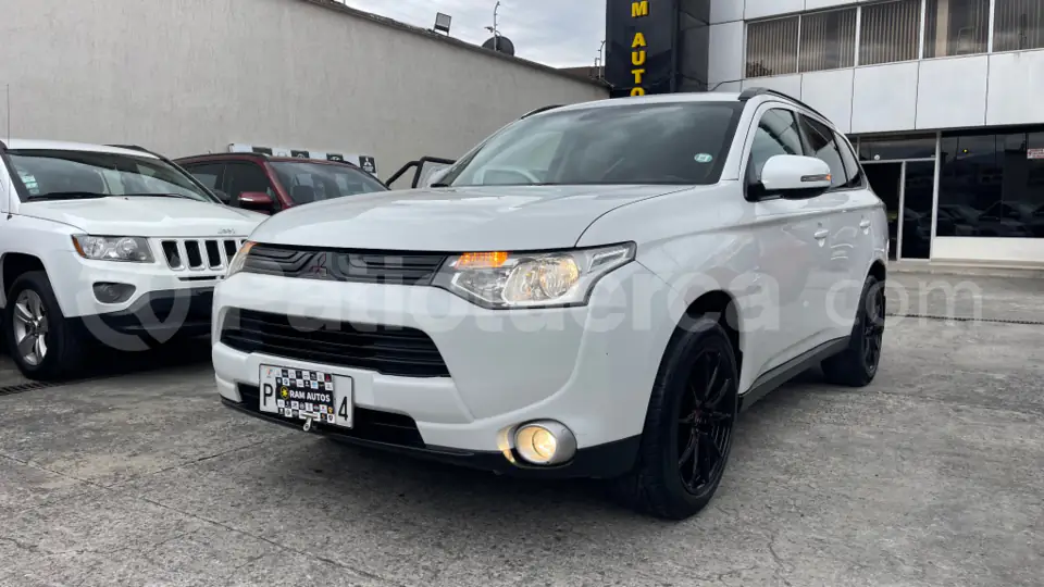 Foto 1 de Mitsubishi Outlander