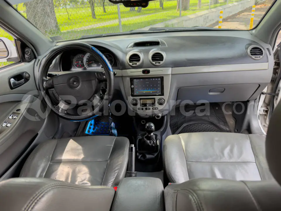 Foto 7 de Chevrolet Optra Advance