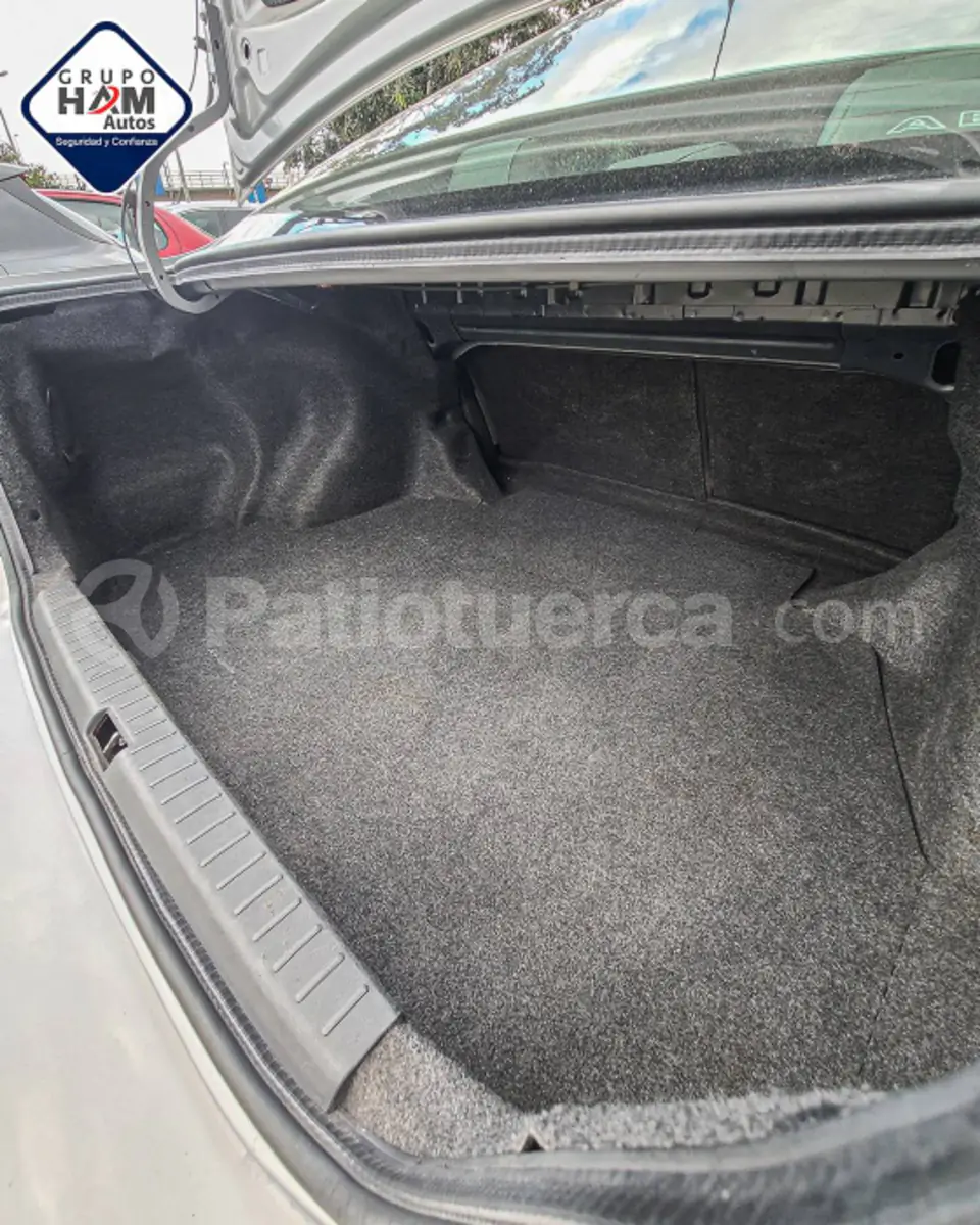 Foto 2 de Toyota Corolla 1.8