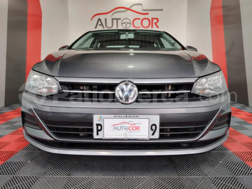 Foto 2 de Volkswagen Virtus