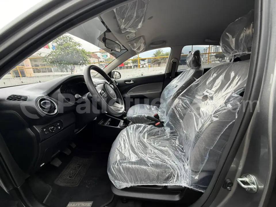 Foto 5 de Kia SOLUTO XCITE