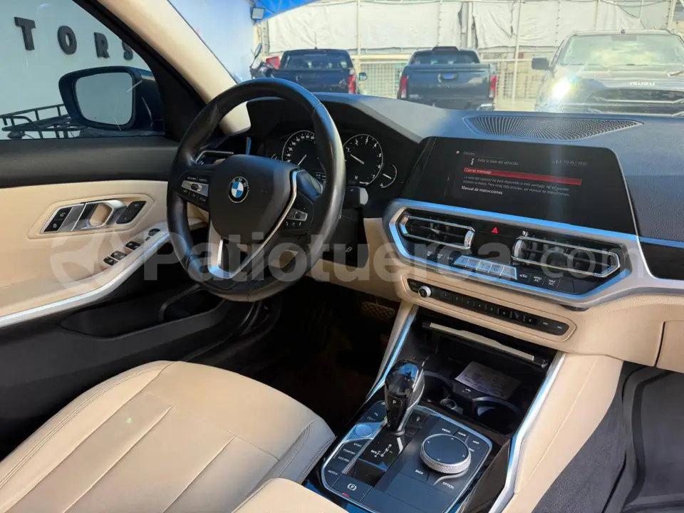 Foto 23 de BMW 330i