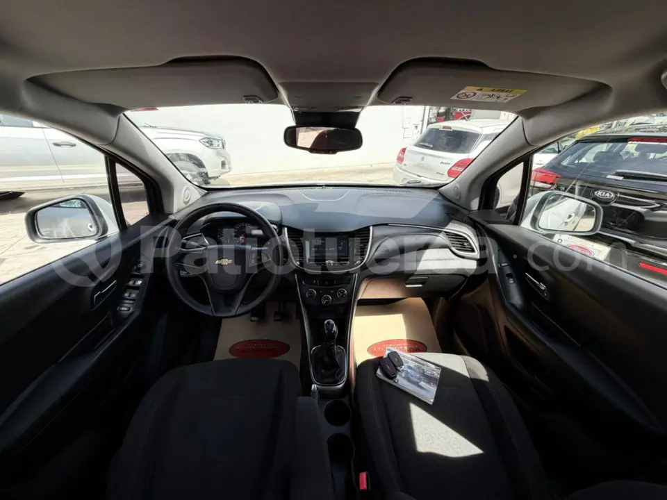 Foto 17 de Chevrolet Tracker LS