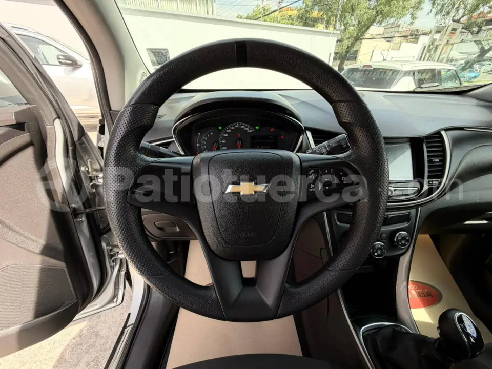 Foto 20 de Chevrolet Tracker LS