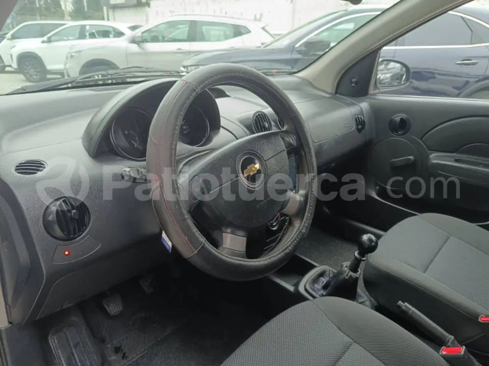 Foto 4 de Chevrolet Aveo Family