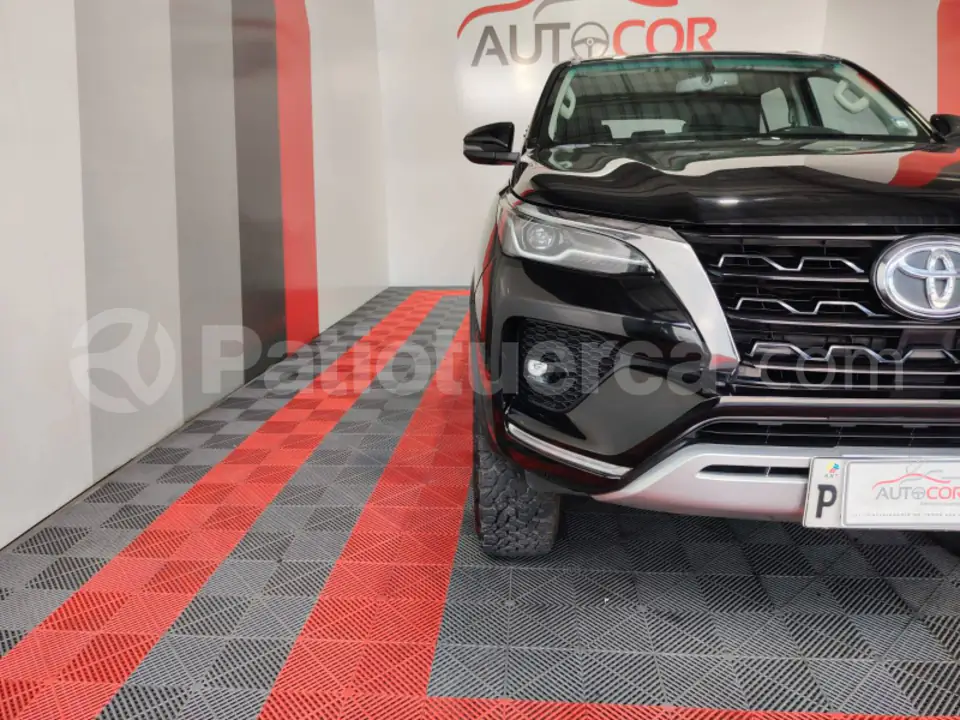 Foto 13 de Toyota Fortuner 4.0