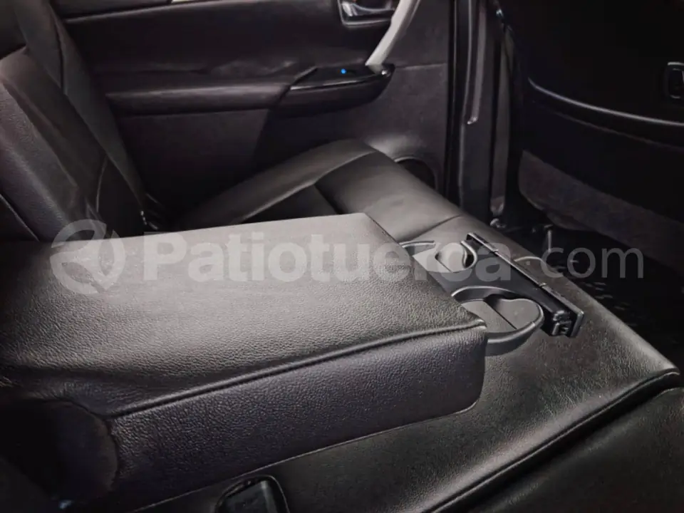 Foto 16 de Toyota Fortuner 4.0