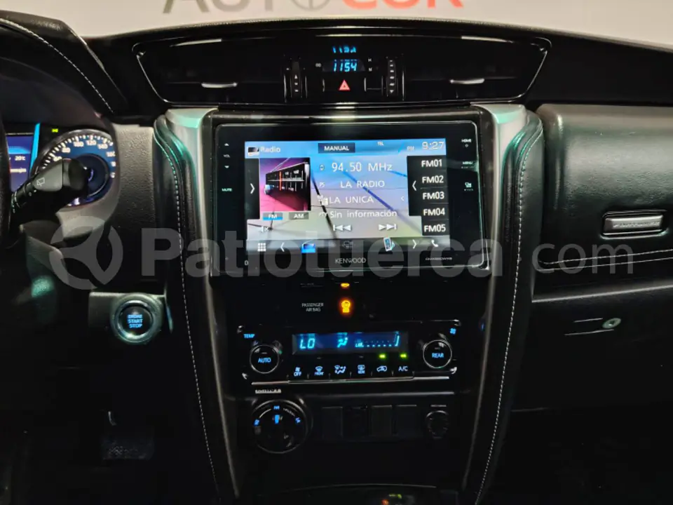 Foto 24 de Toyota Fortuner 4.0