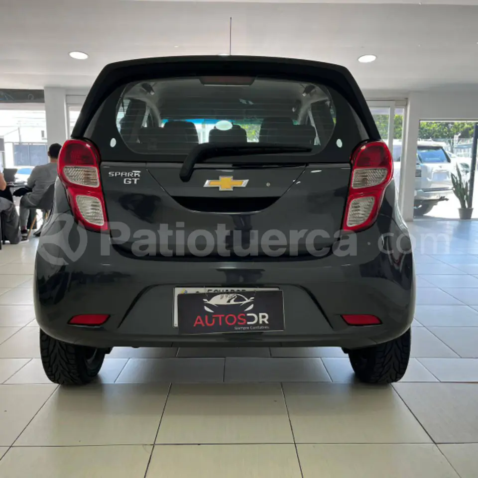 Foto 4 de Chevrolet Spark GT