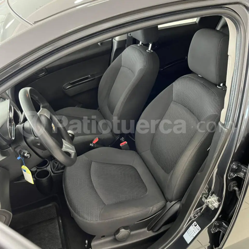 Foto 6 de Chevrolet Spark GT