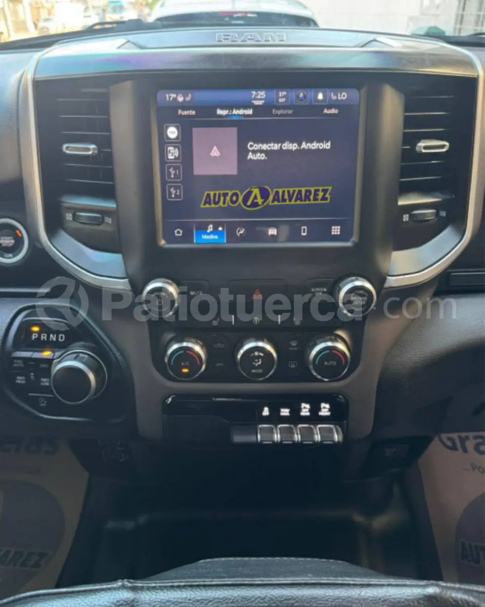 Foto 10 de Dodge RAM 1500