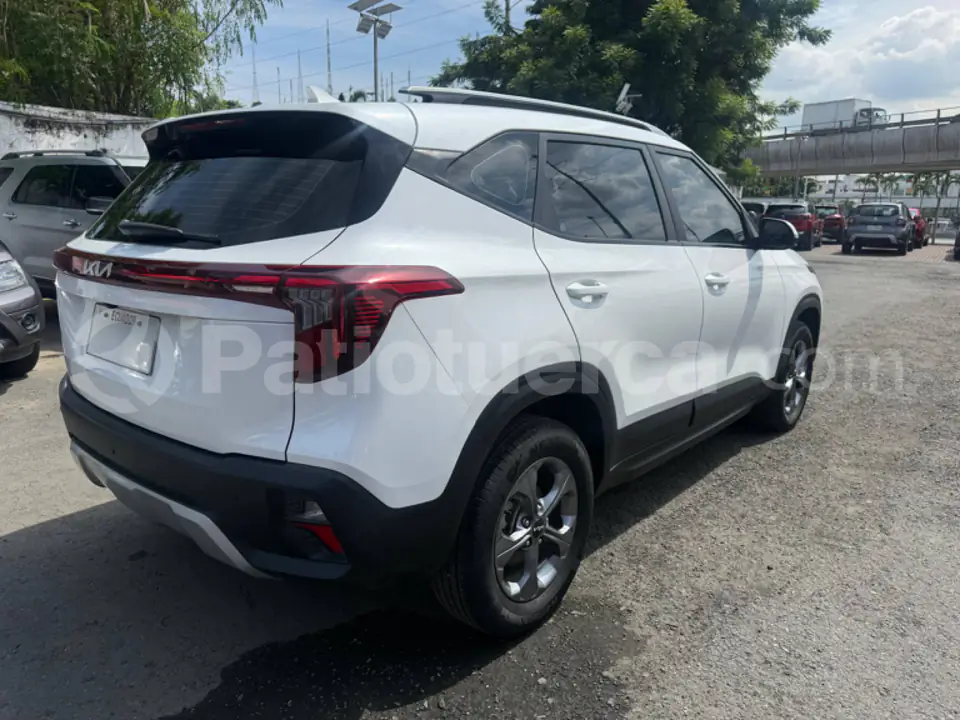 Foto 4 de Kia Seltos LX