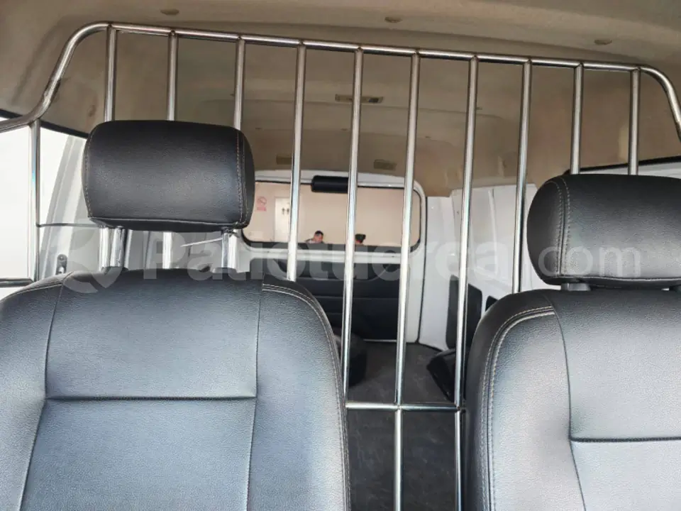 Foto 12 de DongFeng c35 furgoneta de carga