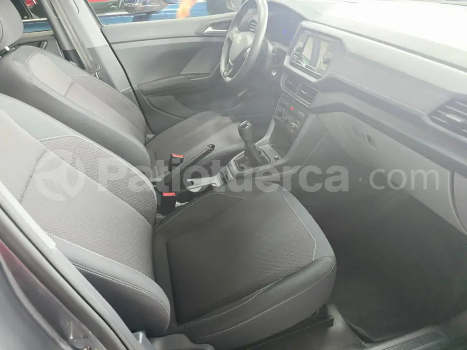 Foto 10 de Volkswagen T-Cross Trendline