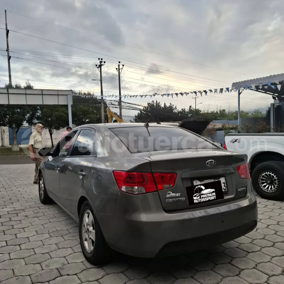 Foto 6 de Kia Cerato