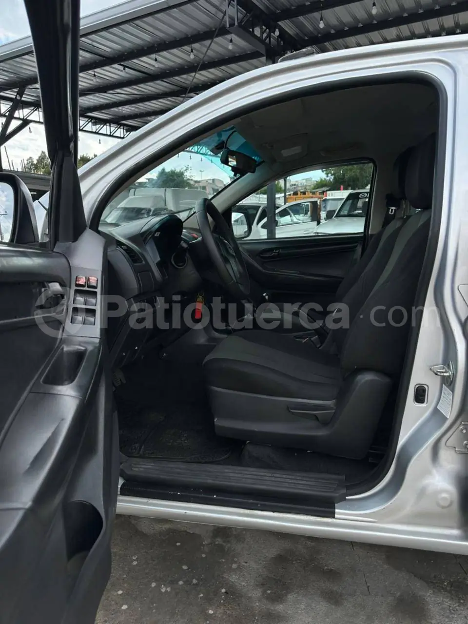 Foto 5 de Chevrolet DMAX CRDI 3.0 4X2 TM DIESEL