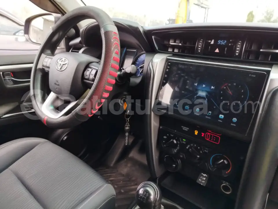 Foto 9 de Toyota New Fortuner