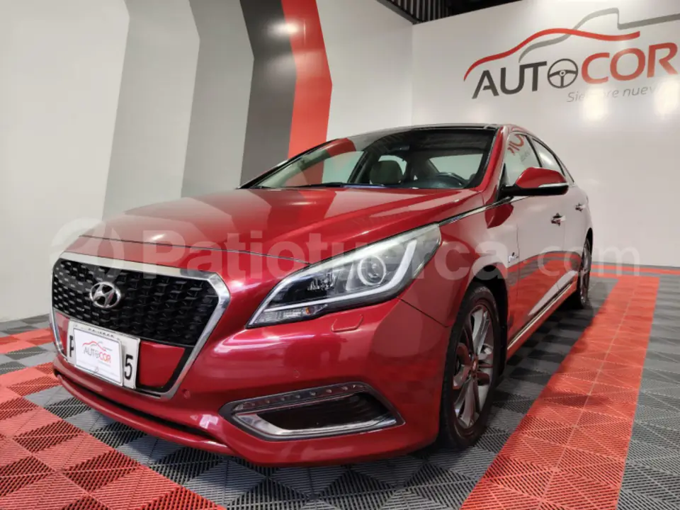 Foto 1 de Hyundai Sonata Hybrid