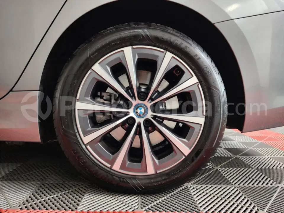 Foto 21 de BMW 330e Luxury