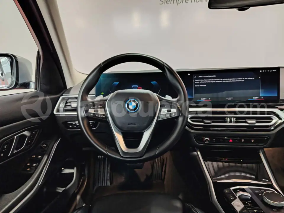 Foto 23 de BMW 330e Luxury