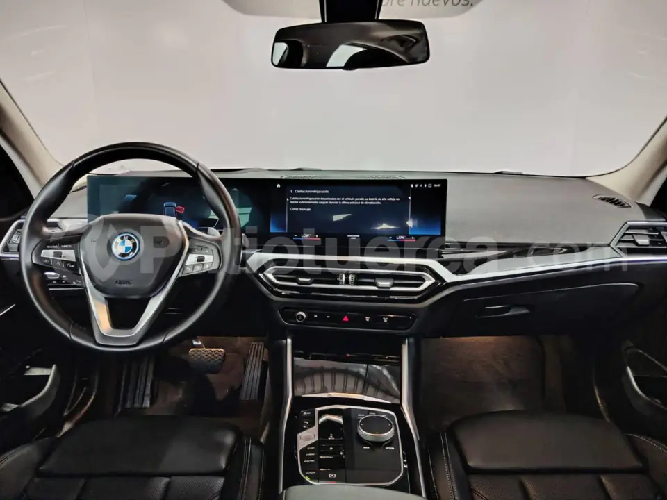 Foto 28 de BMW 330e Luxury