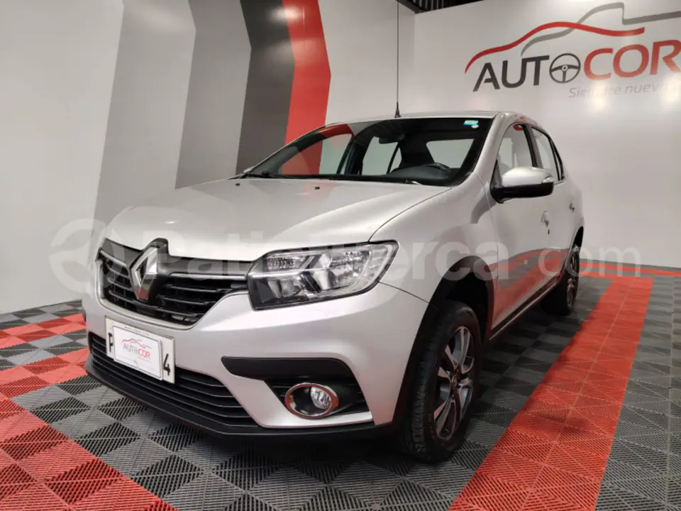 Foto 1 de Renault Logan