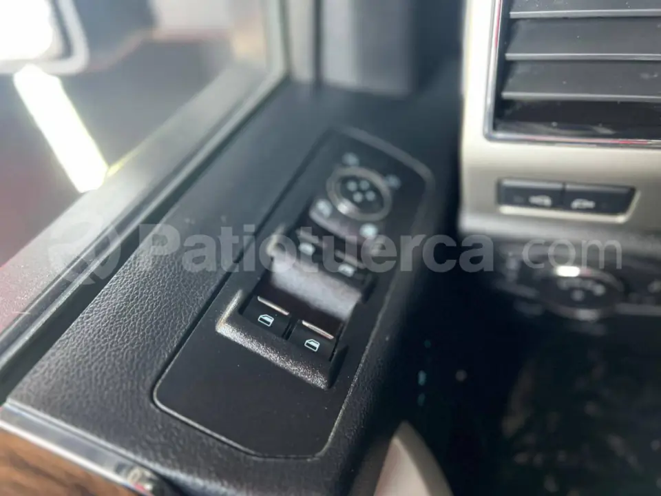 Foto 17 de Ford F150 Lariat