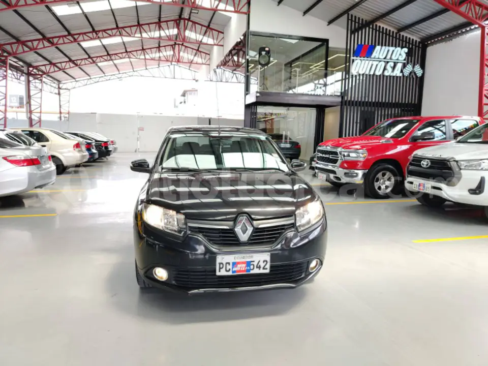 Foto 3 de Renault Logan Dynamique