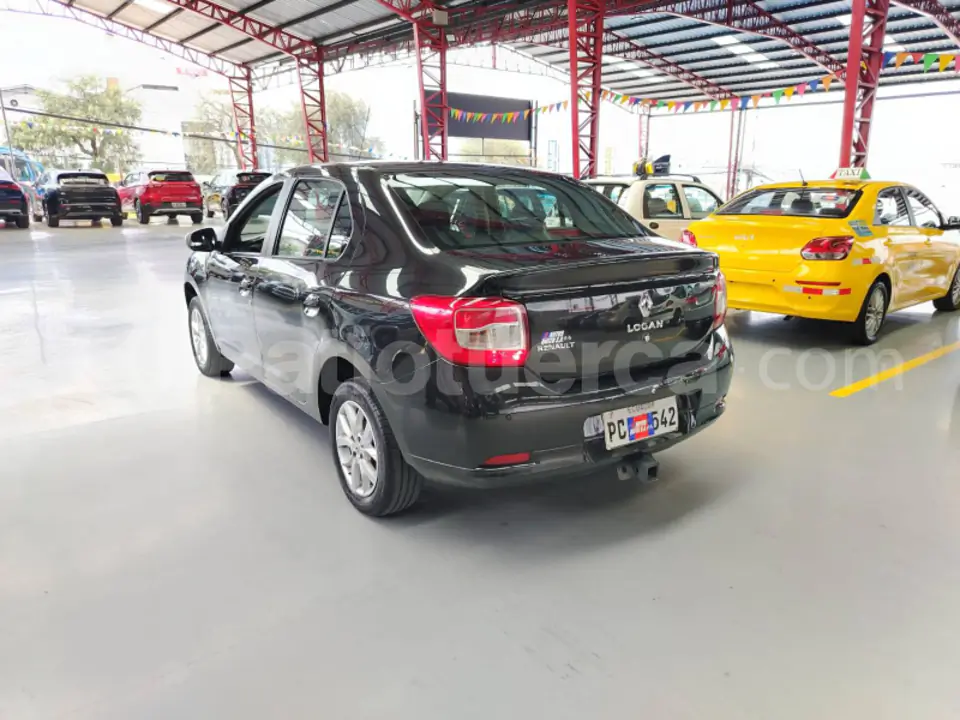 Foto 4 de Renault Logan Dynamique