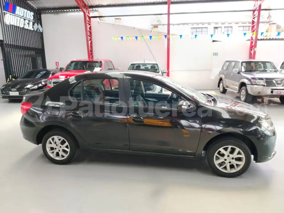 Foto 6 de Renault Logan Dynamique