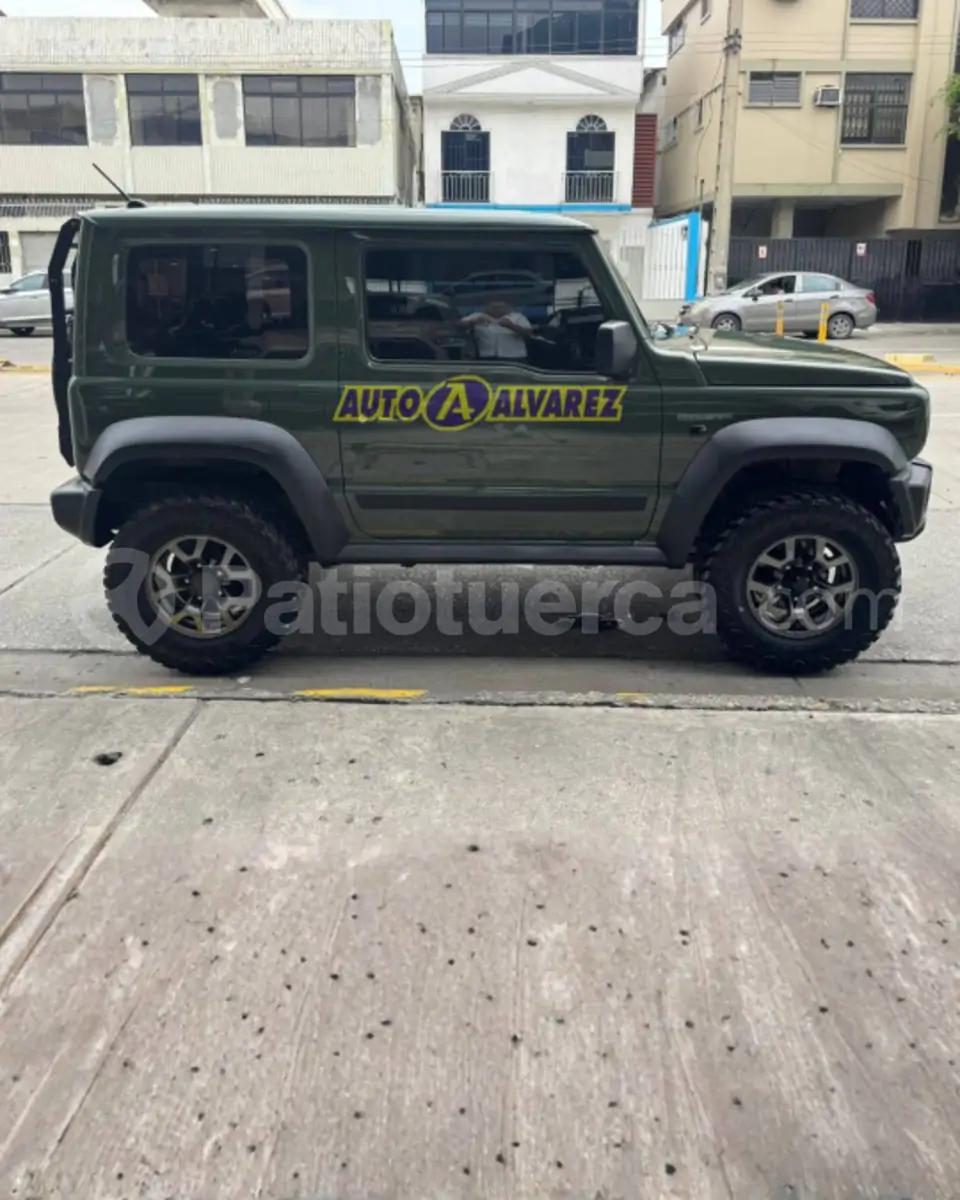 Foto 4 de Suzuki Jimny GL