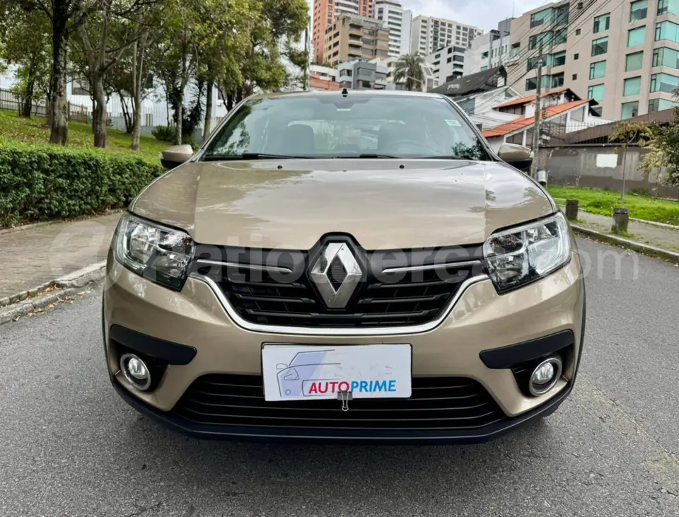 Foto 2 de Renault LOGAN CROSS INTENS